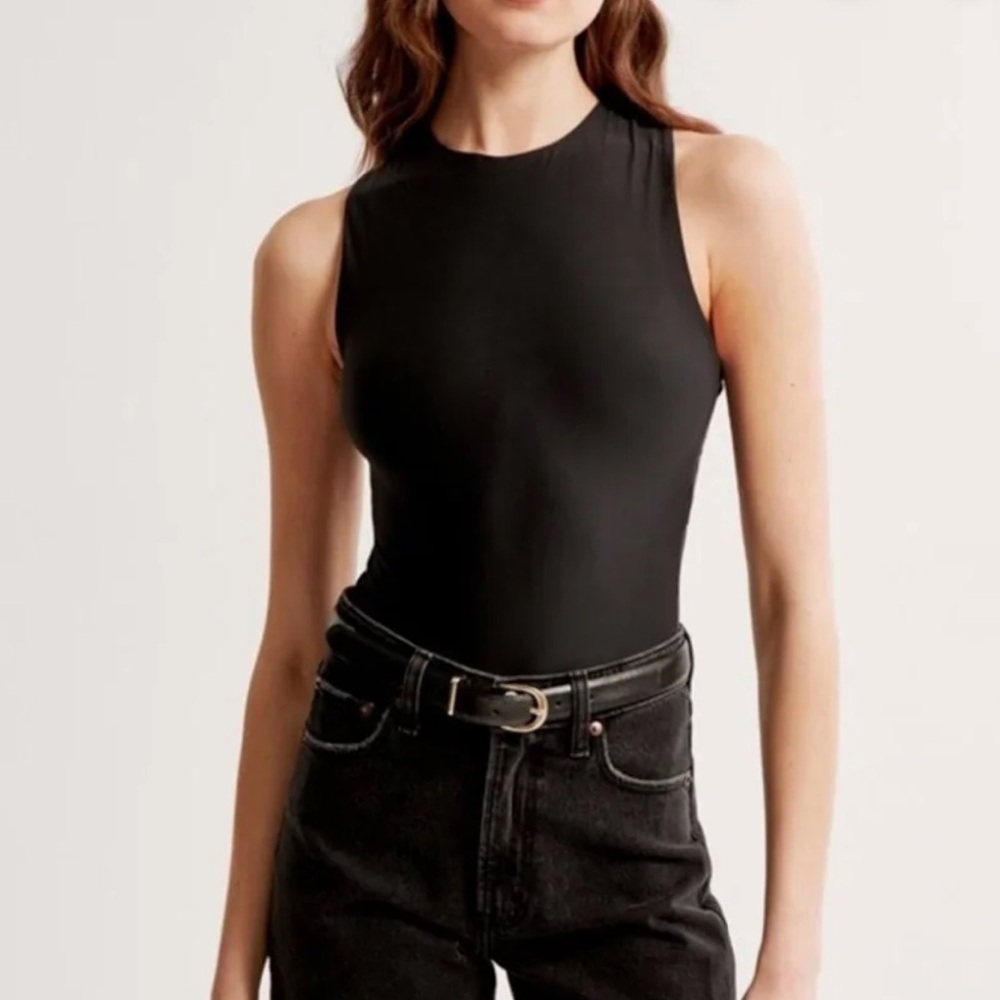 💌 Abercrombie & Fitch Black Sleeveless Bodysuit size XS